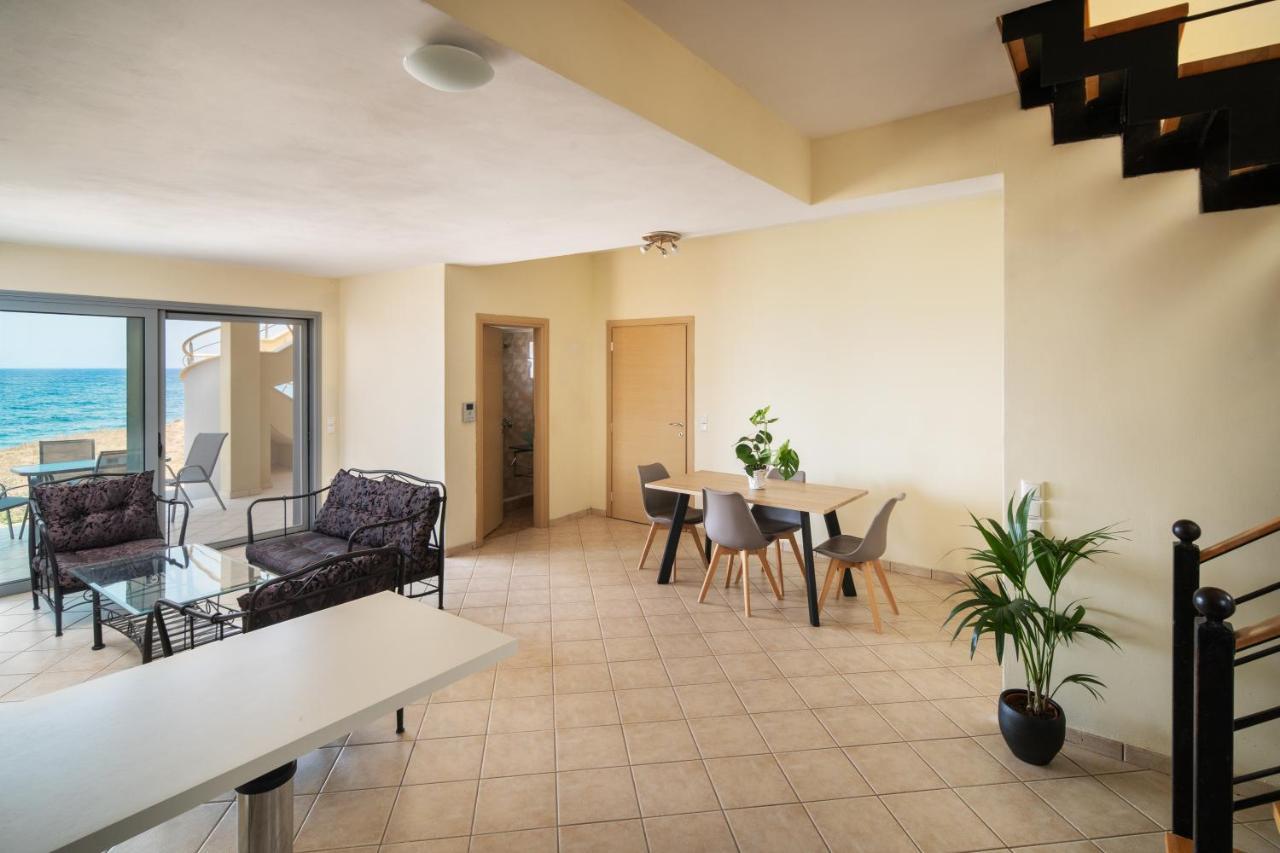 Spacious Beachfront Maisonettes With Stunning Views & A Private Beach Monemvasía Exterior photo