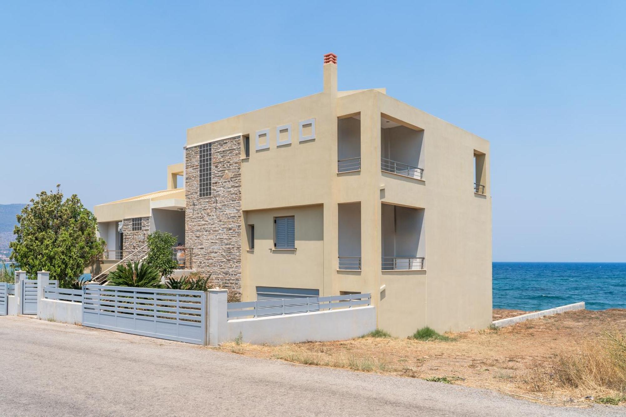Spacious Beachfront Maisonettes With Stunning Views & A Private Beach Monemvasía Exterior photo